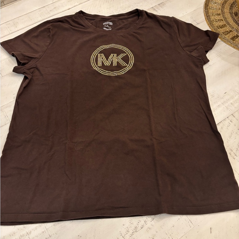 MICHAEL KORS Studded Logo Deep Brown Cotton T-Shirt in Deep Brown, Sz Women’s L